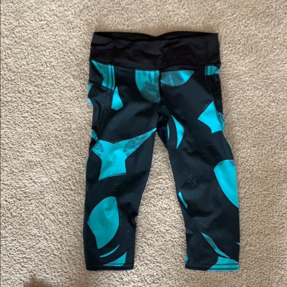 Lululemon Yoga Pants - size 6